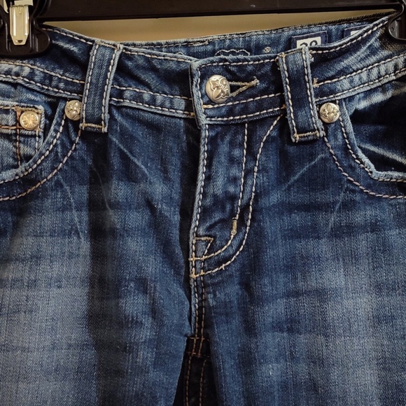 Miss Me Embroidered Designed Flap Back Pockets Bootcut Size 28 Style JP5705BV - Picture 3 of 8